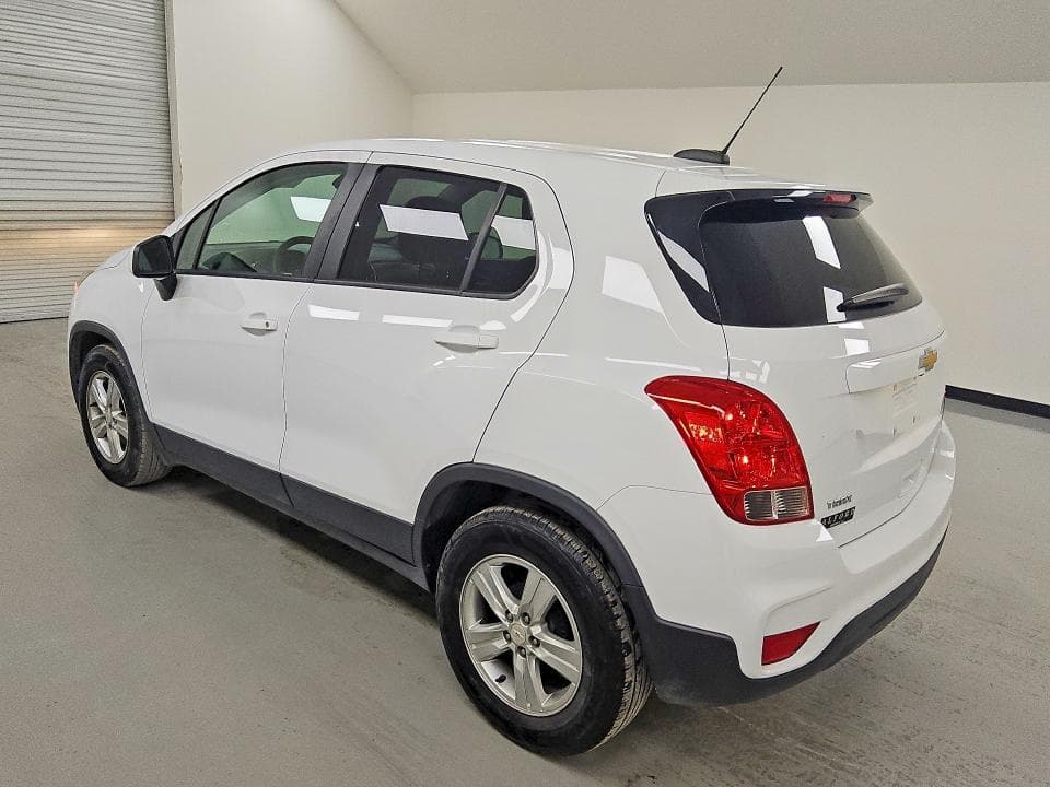 2022 CHEVROLET TRAX LS 2