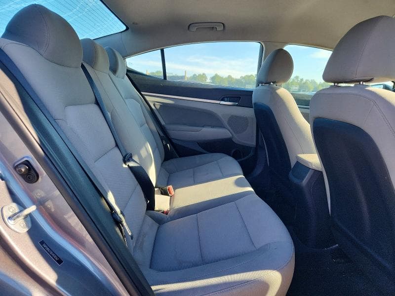 2020 HYUNDAI ELANTRA SEL 10