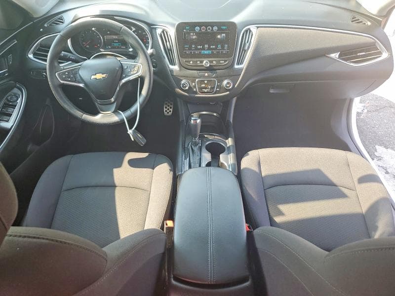 2017 CHEVROLET MALIBU LT 8