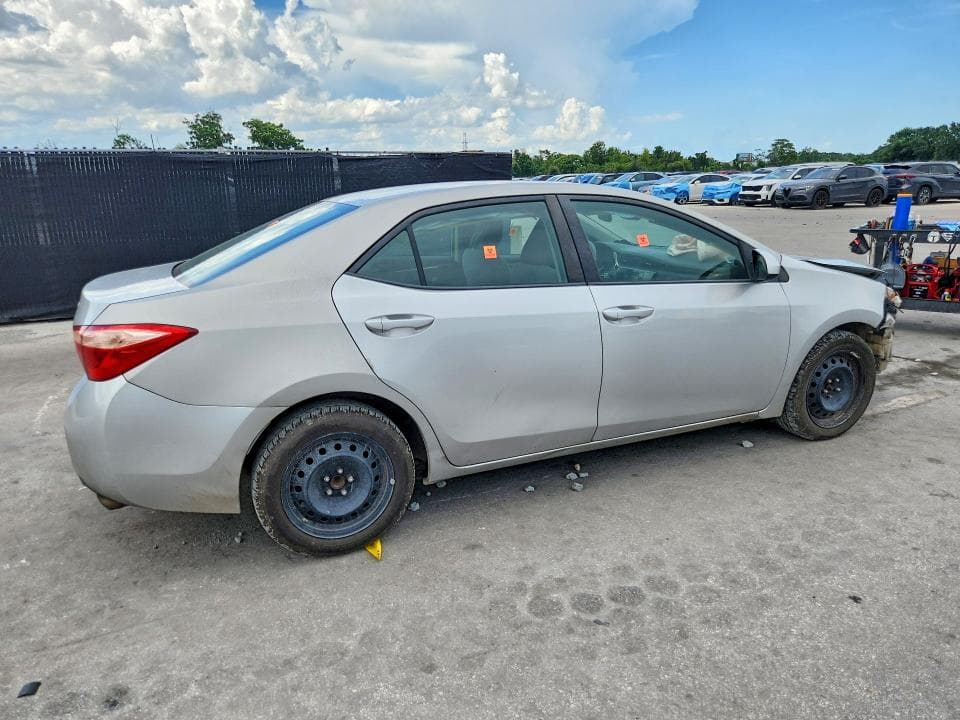 2017 TOYOTA COROLLA LE 3