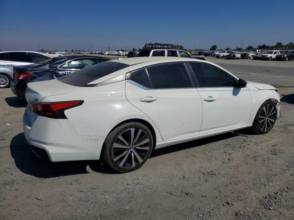 2020 NISSAN ALTIMA SR 3