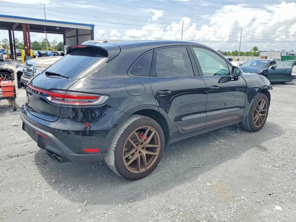 2022 PORSCHE MACAN S 3