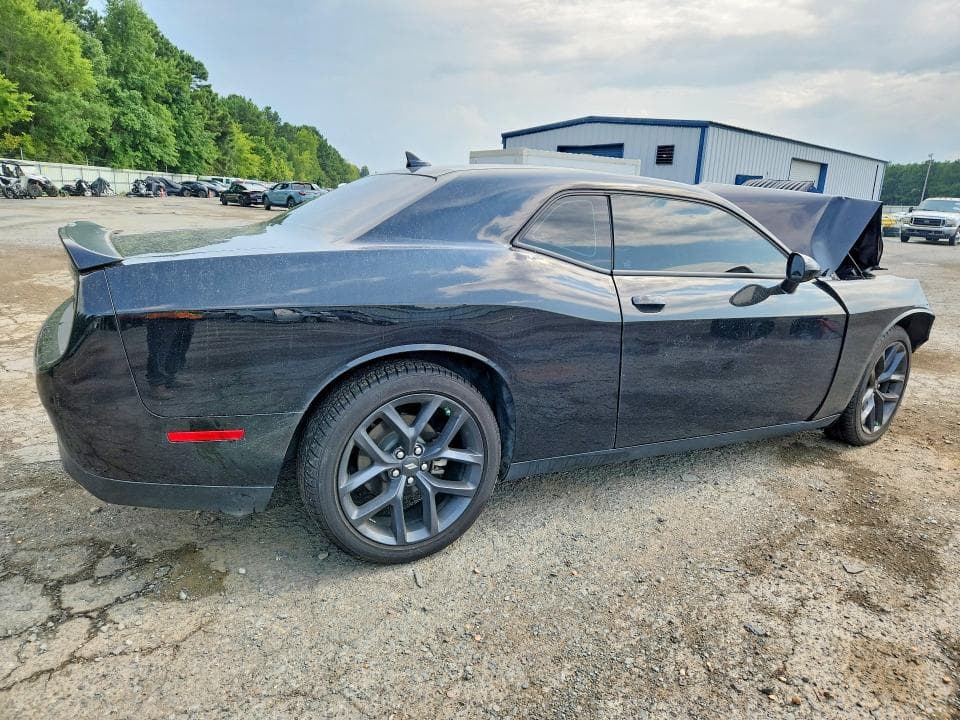 2023 DODGE CHALLENGER SXT 3