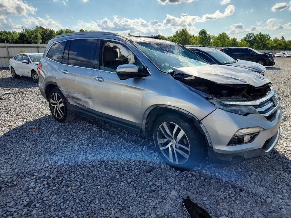 2017 HONDA PILOT TOURING 4