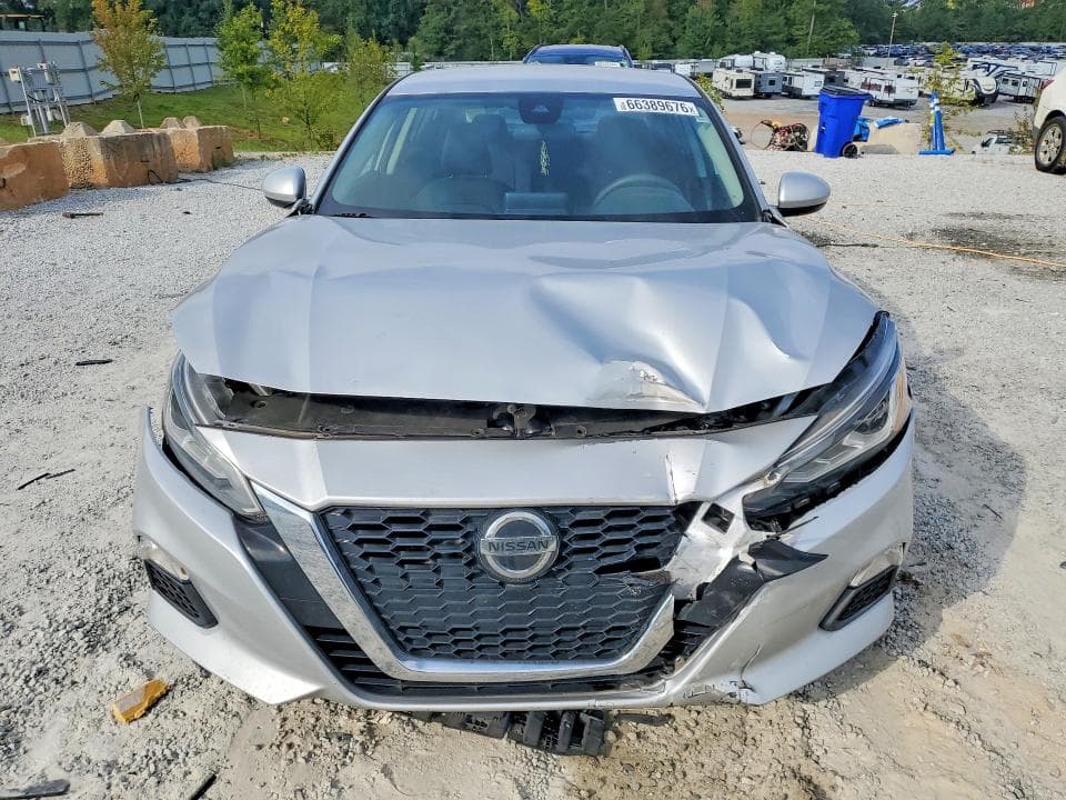 2022 NISSAN ALTIMA SV 5