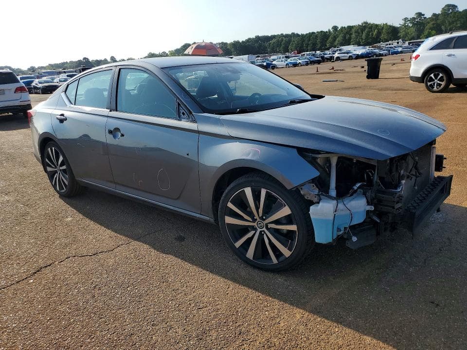 2020 NISSAN ALTIMA SR 4
