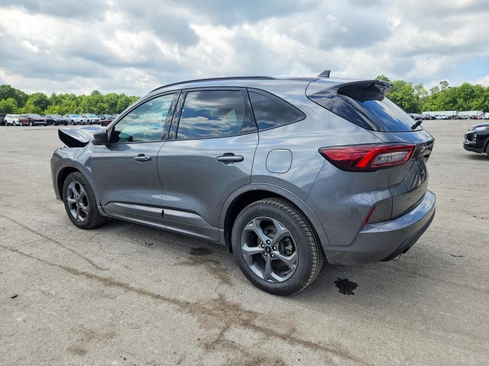 2023 FORD ESCAPE ST LINE 2