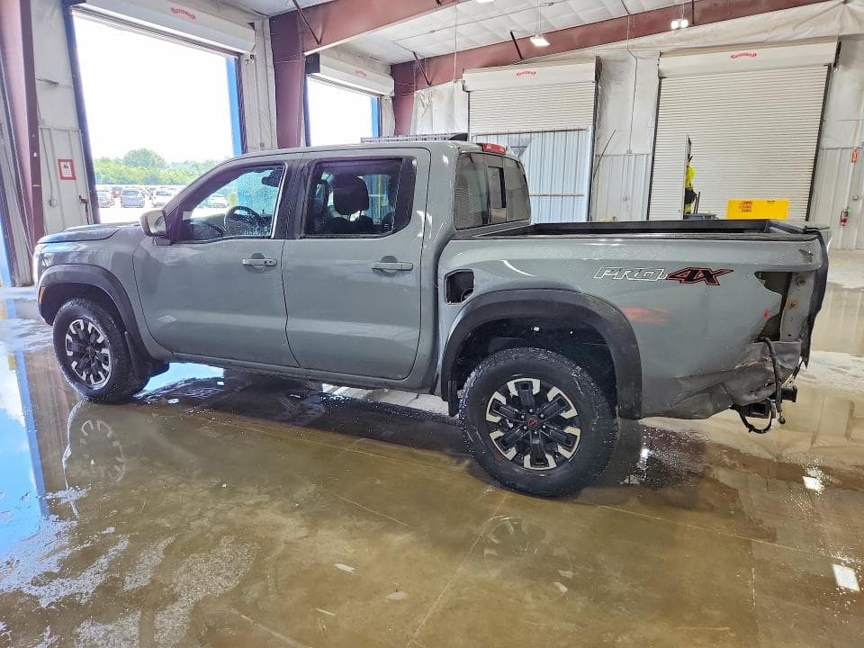 2024 NISSAN FRONTIER PRO-4X 2