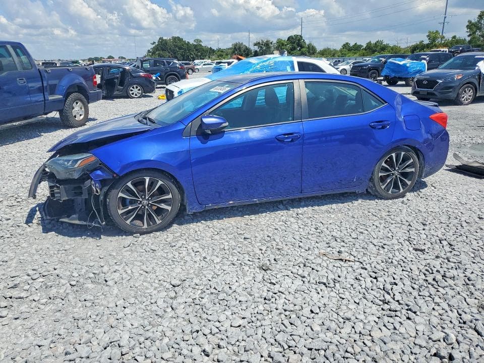 2018 TOYOTA COROLLA SE - 1