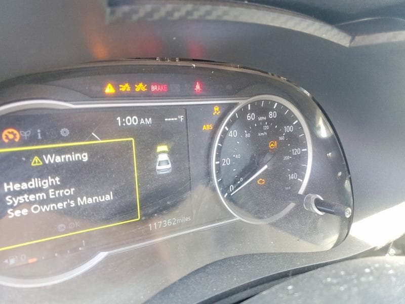 2021 NISSAN VERSA SV 9