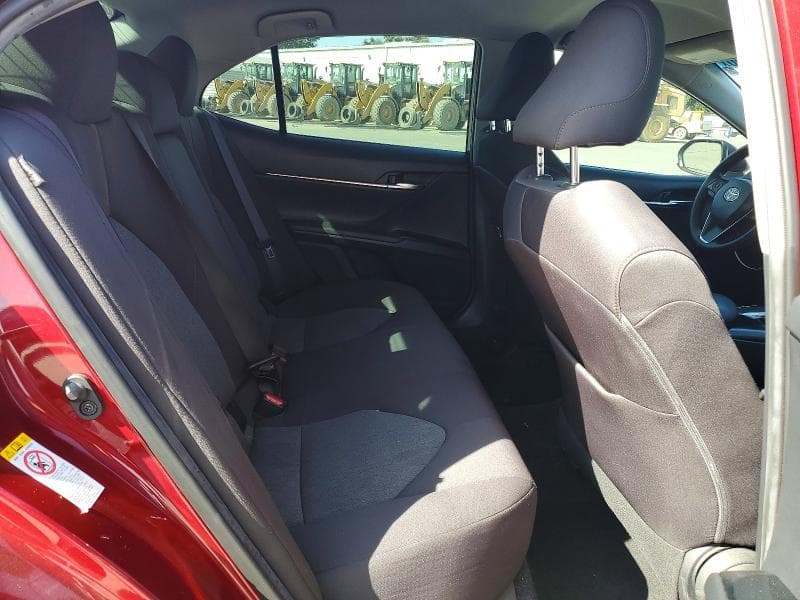 2018 TOYOTA CAMRY LE 10