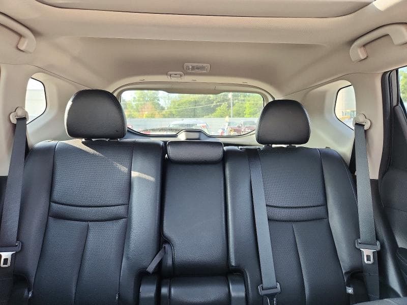 2019 NISSAN ROGUE SL 10