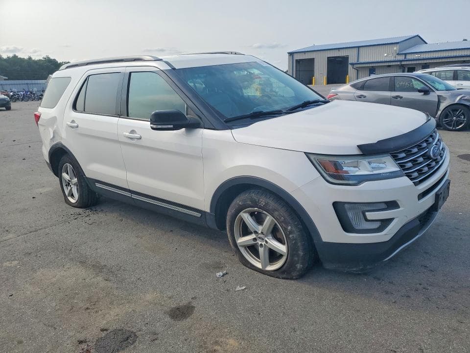 2017 FORD EXPLORER XLT 4