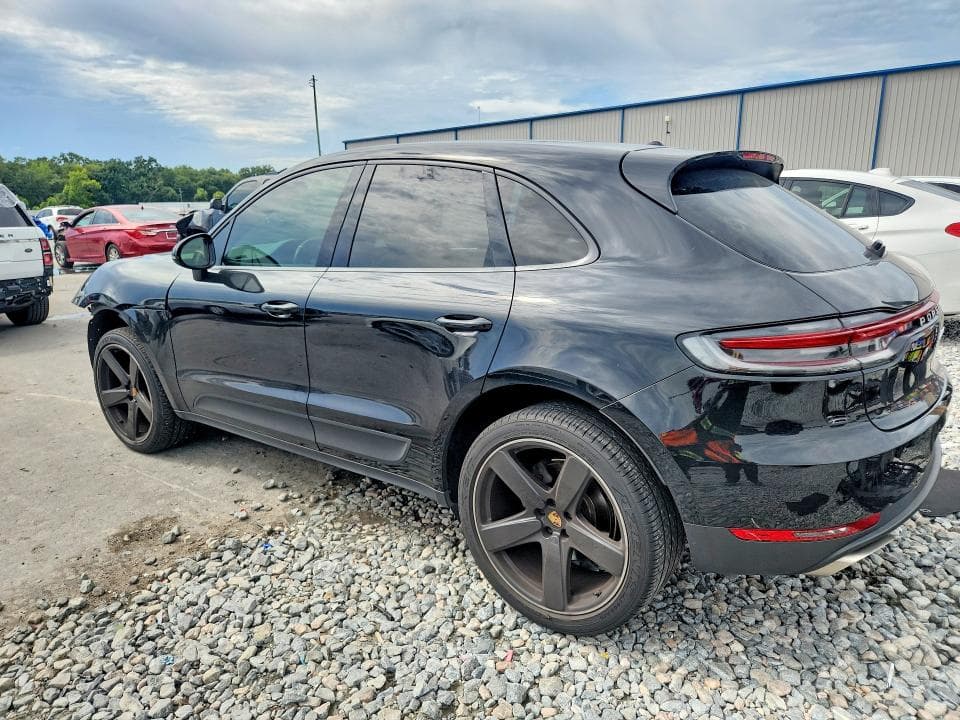 2020 PORSCHE MACAN 2