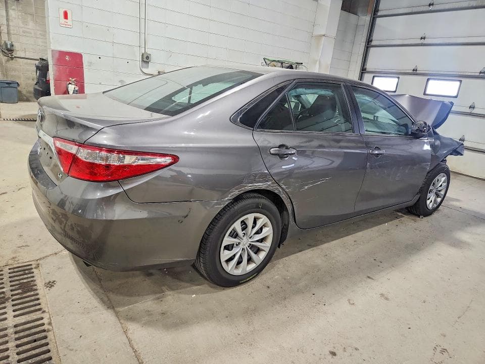 2017 TOYOTA CAMRY LE 3