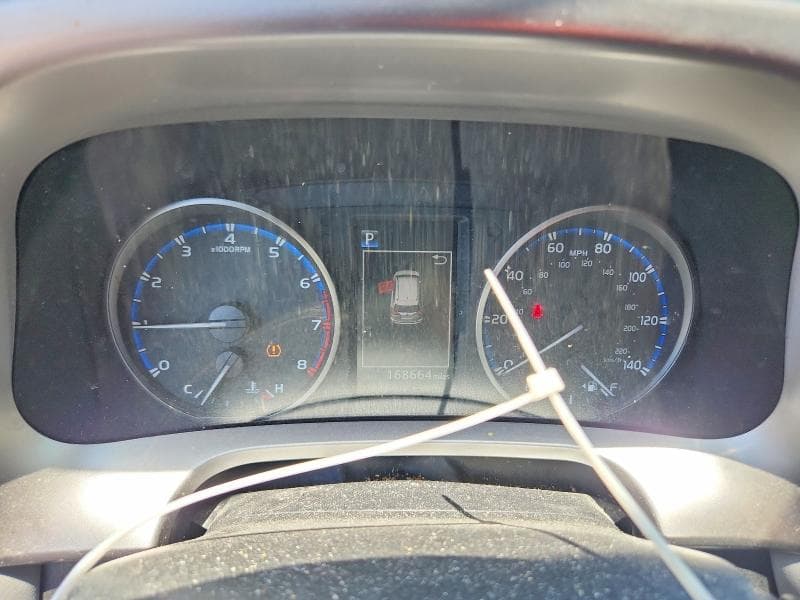 2018 TOYOTA RAV4 XLE 9
