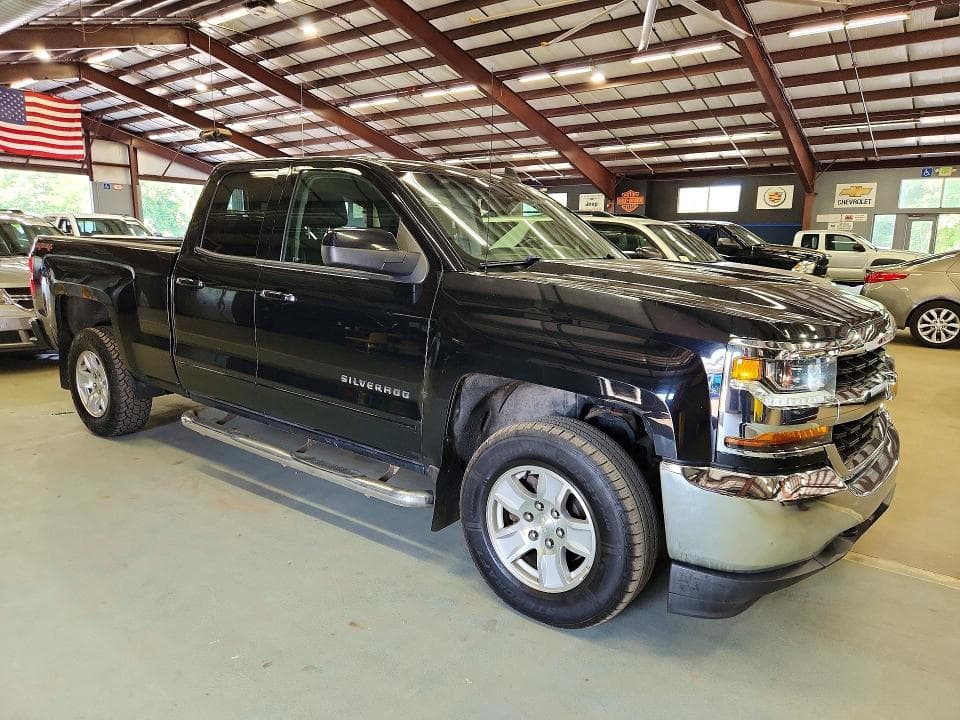 2017 CHEVROLET SILVERADO K1500 LT 4