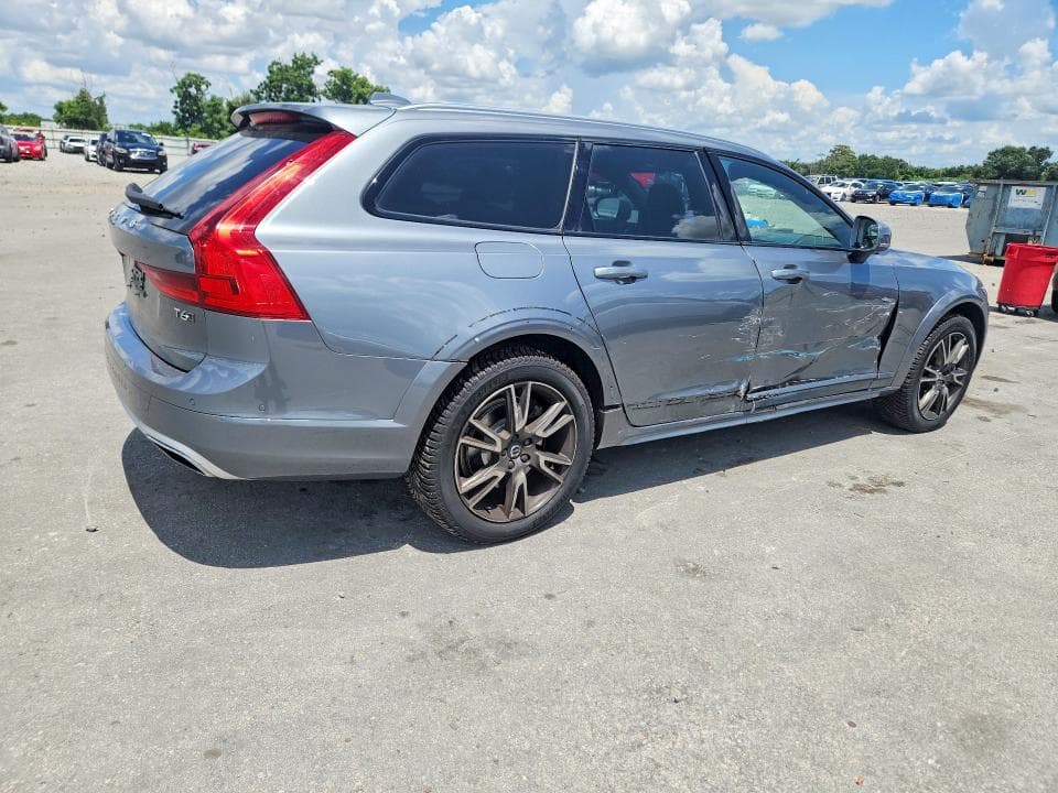 2017 VOLVO V90 CROSS COUNTRY T6 INSCRIPTION 3