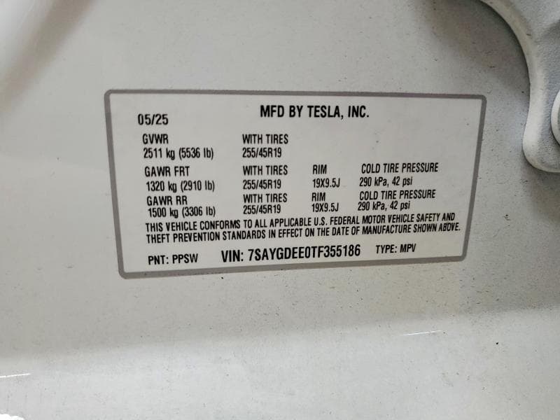 2026 TESLA MODEL Y 13