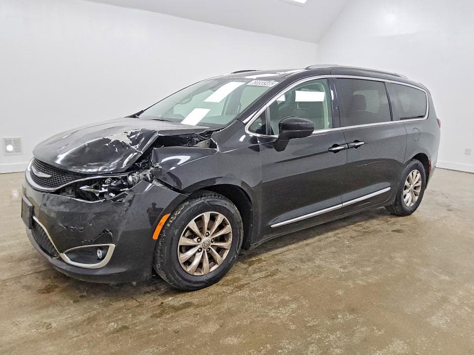2019 CHRYSLER PACIFICA TOURING L - 1