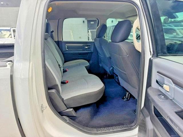 2021 RAM 1500 CLASSIC SLT 11
