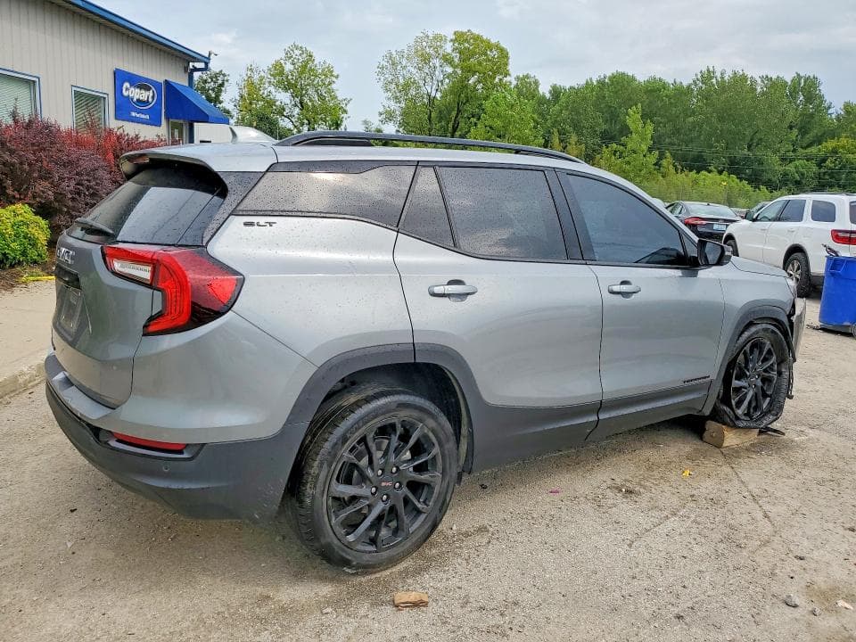 2023 GMC TERRAIN SLT 3