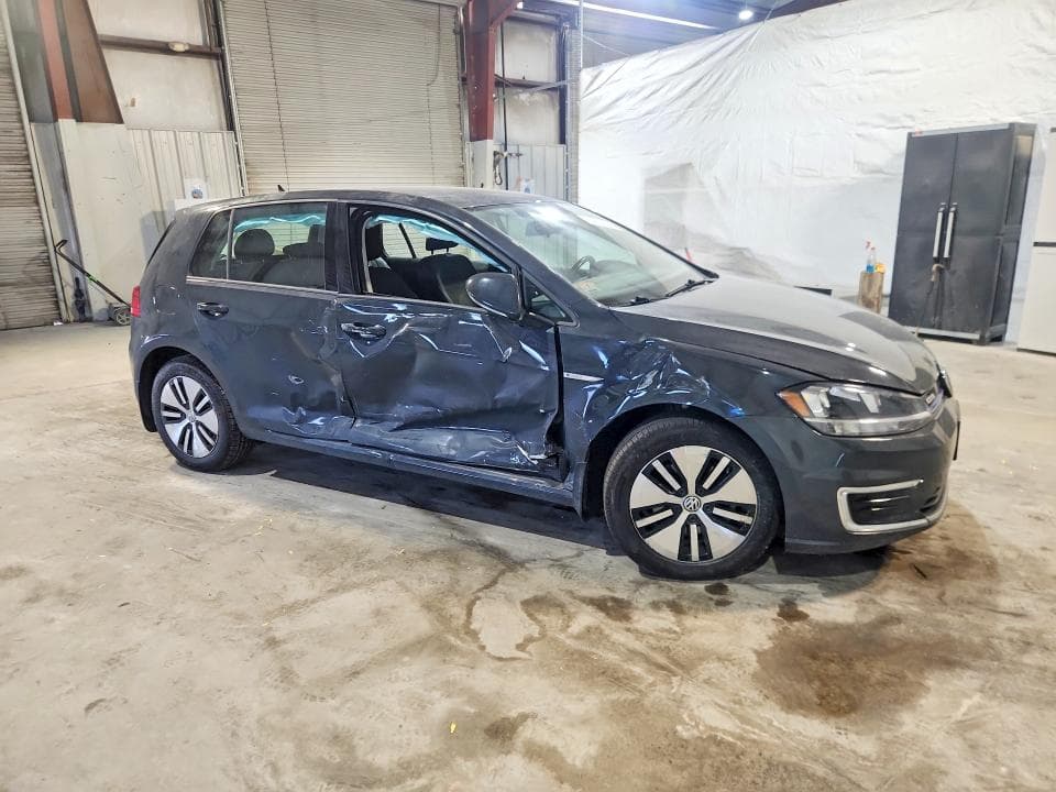 2019 VOLKSWAGEN E-GOLF SE 4