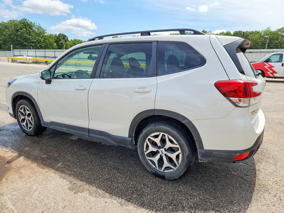 2023 SUBARU FORESTER PREMIUM 2