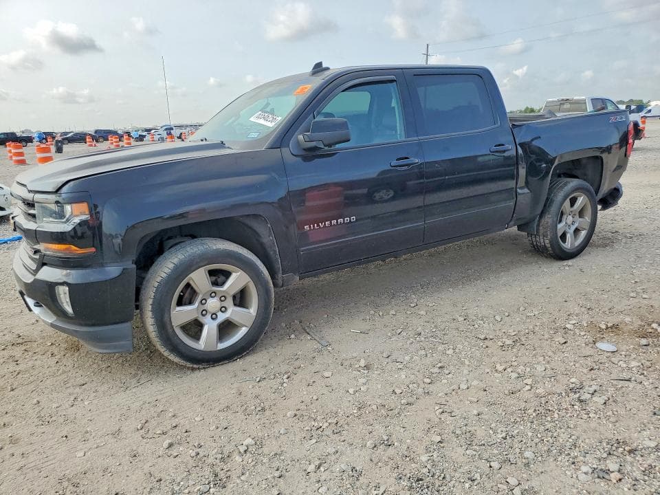 2017 CHEVROLET SILVERADO K1500 LT - 1