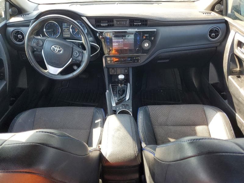 2017 TOYOTA COROLLA SE 8
