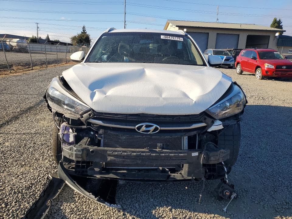 2017 HYUNDAI TUCSON SE 5