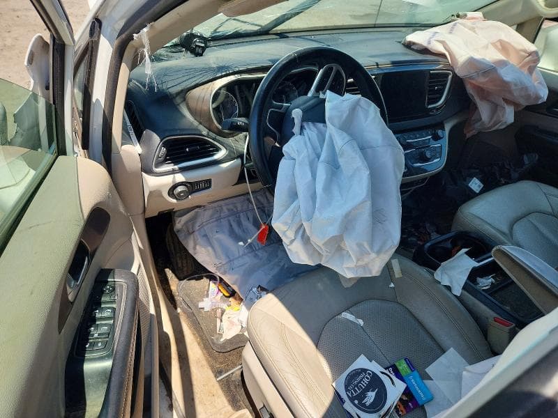 2018 CHRYSLER PACIFICA TOURING L 8