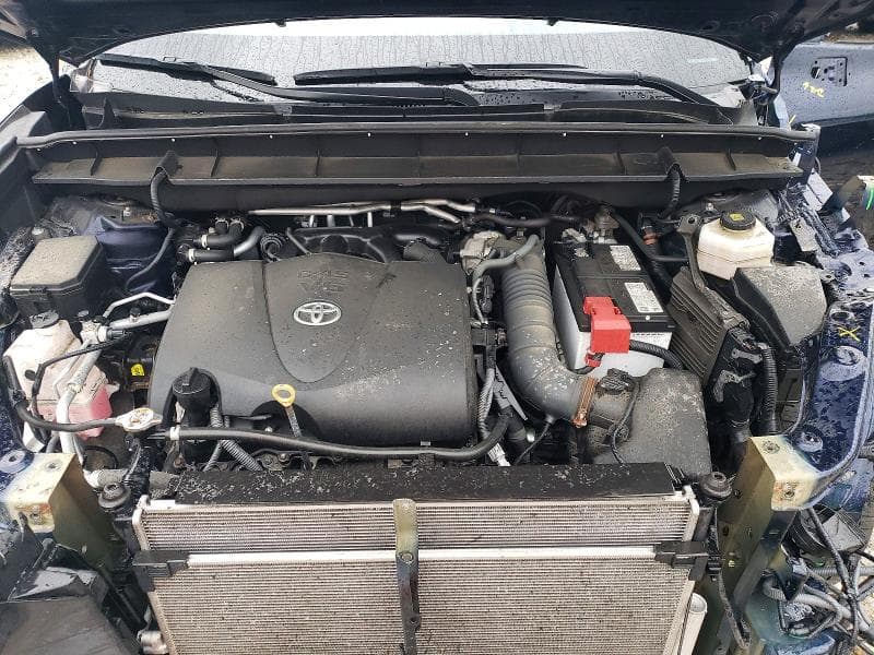 2022 TOYOTA HIGHLANDER XLE 11