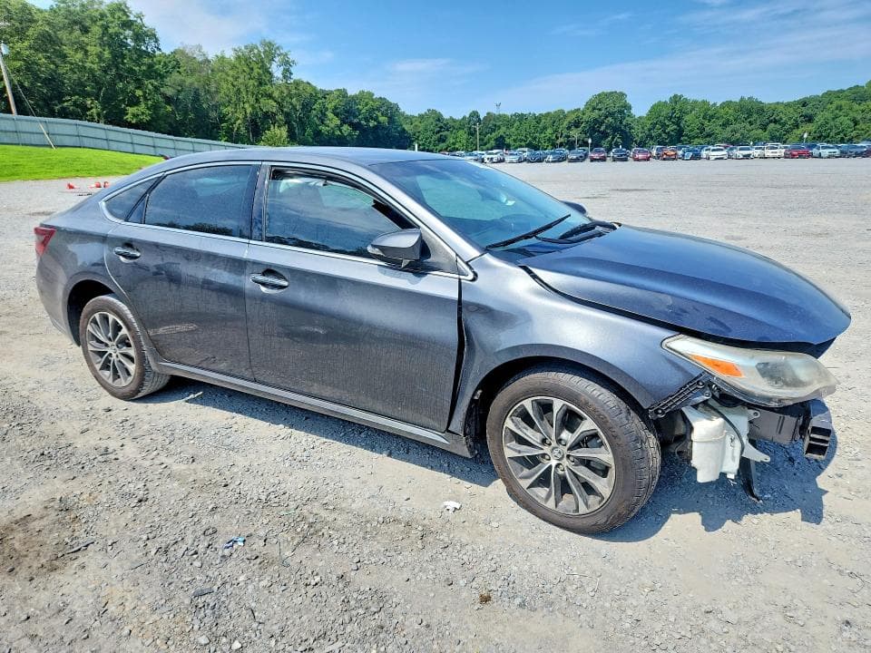 2017 TOYOTA AVALON XLE 4