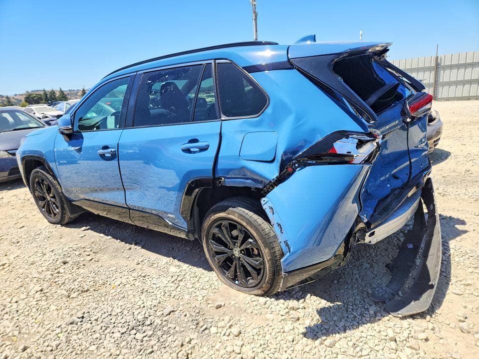 2022 TOYOTA RAV4 SE 2