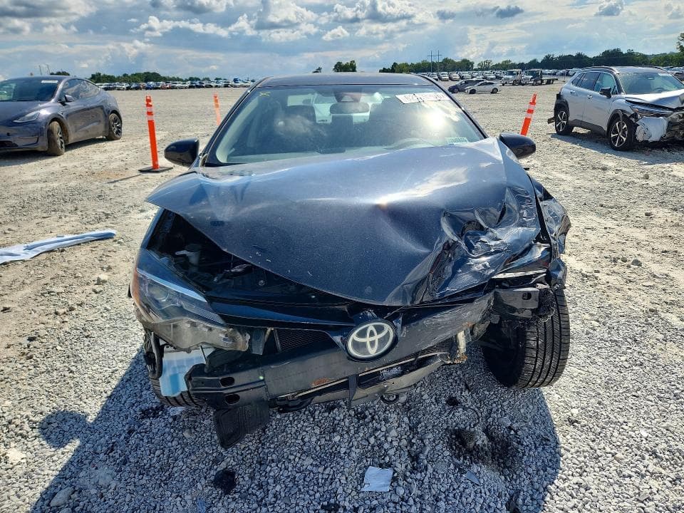 2017 TOYOTA COROLLA LE 5