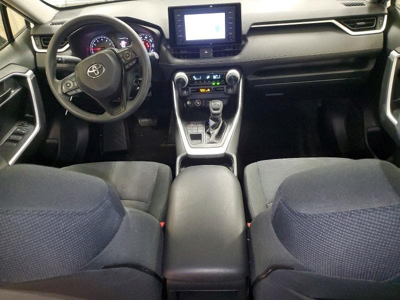2019 TOYOTA RAV4 LE 8