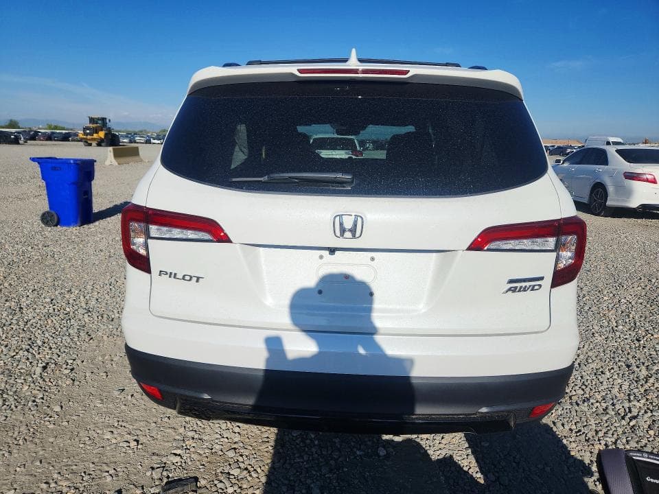 2021 HONDA PILOT SE 6