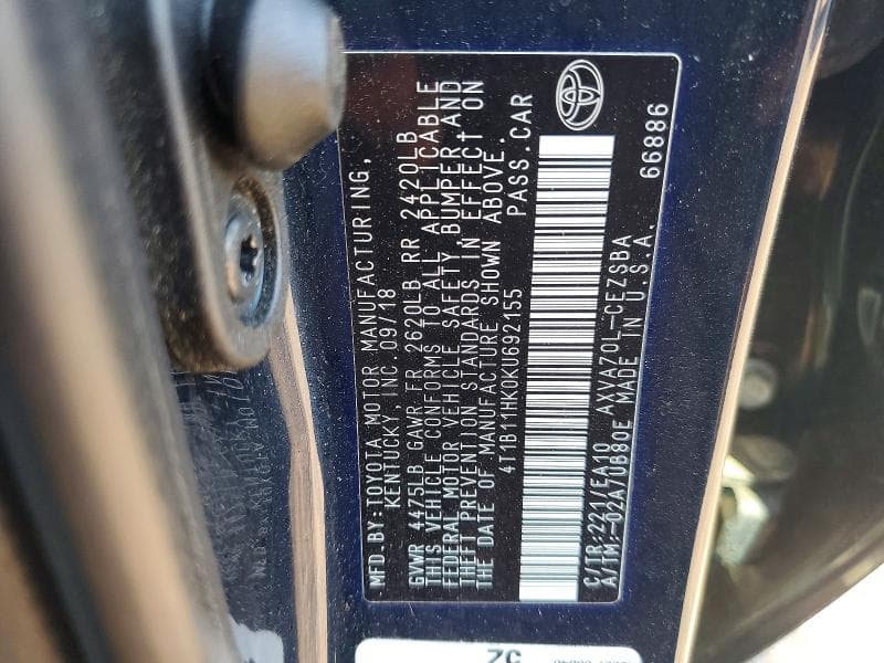 2019 TOYOTA CAMRY SE 12