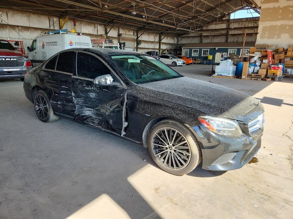 2019 MERCEDES-BENZ C 300 4
