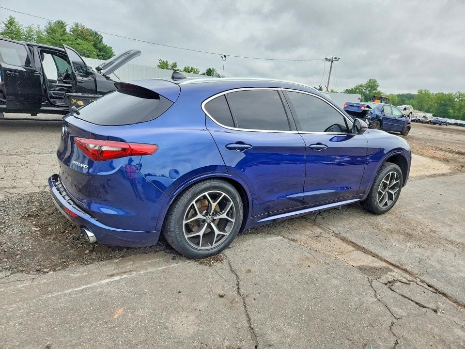 2021 ALFA ROMEO STELVIO TI 3