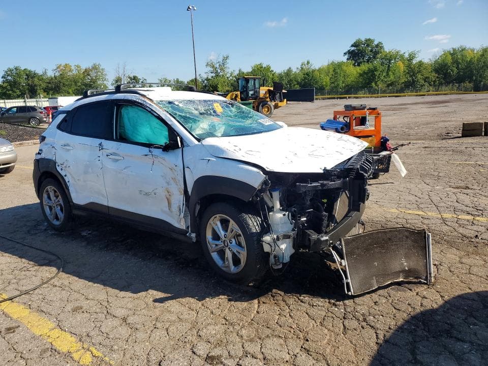 2023 HYUNDAI KONA SEL 4