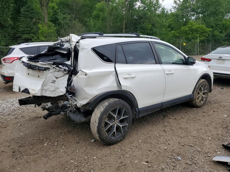 2017 TOYOTA RAV4 SE 3