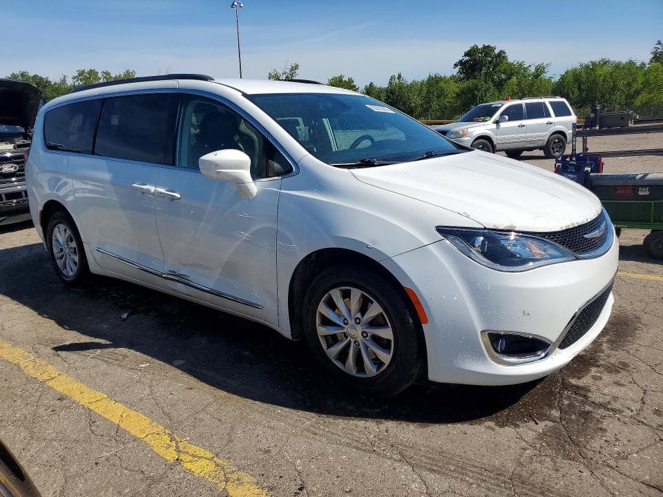 2017 CHRYSLER PACIFICA TOURING L 4