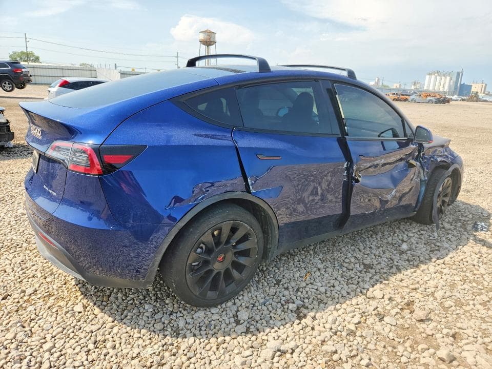 2024 TESLA MODEL Y 3