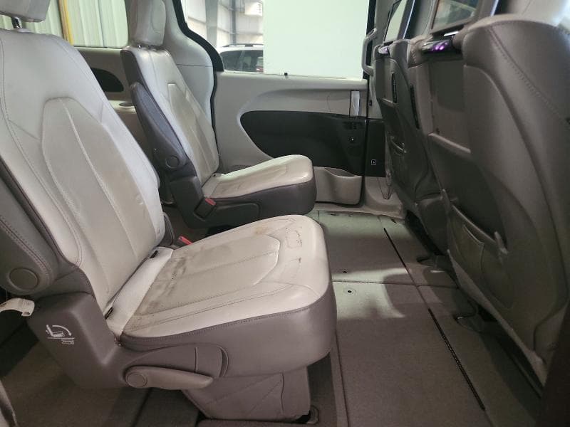 2018 CHRYSLER PACIFICA TOURING L PLUS 11