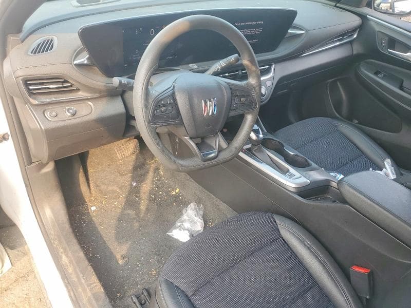 2025 BUICK ENVISTA PREFERRED 8
