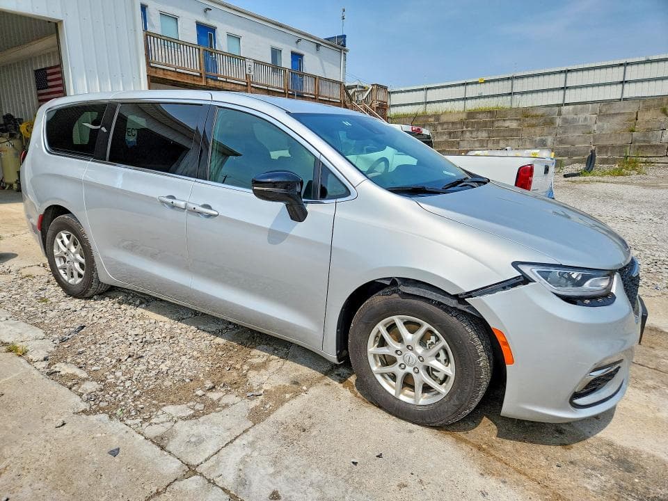 2026 CHRYSLER PACIFICA SELECT 4
