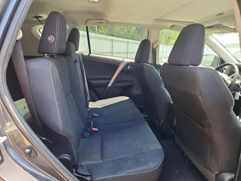 2018 TOYOTA RAV4 XLE 11