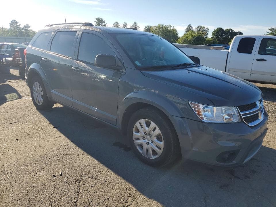 2019 DODGE JOURNEY SE 4
